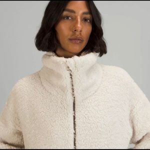 Lululemon Cinchable Fleece Zip Up. Rare Find!